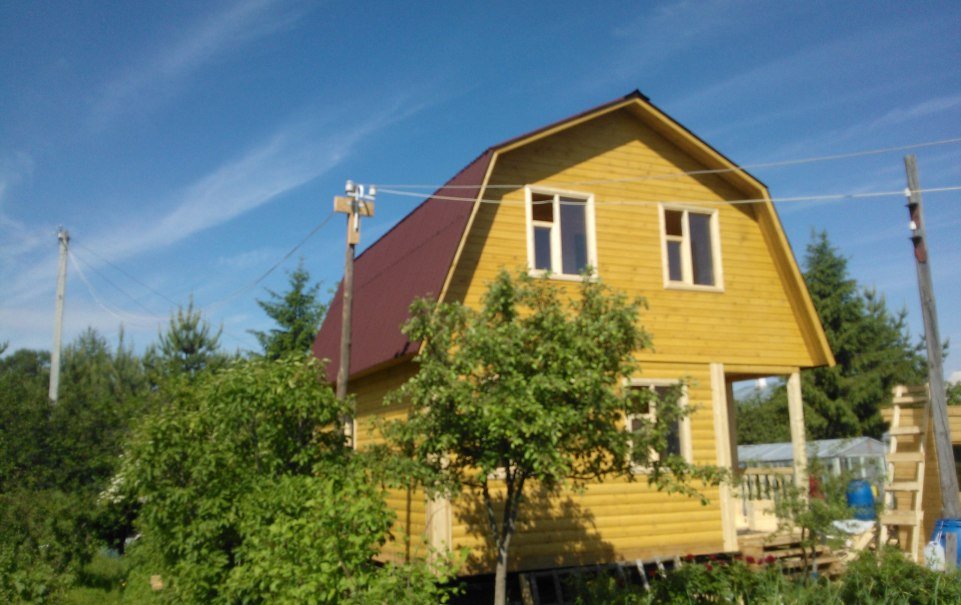 Дом из бруса с мансардной крышей - 1